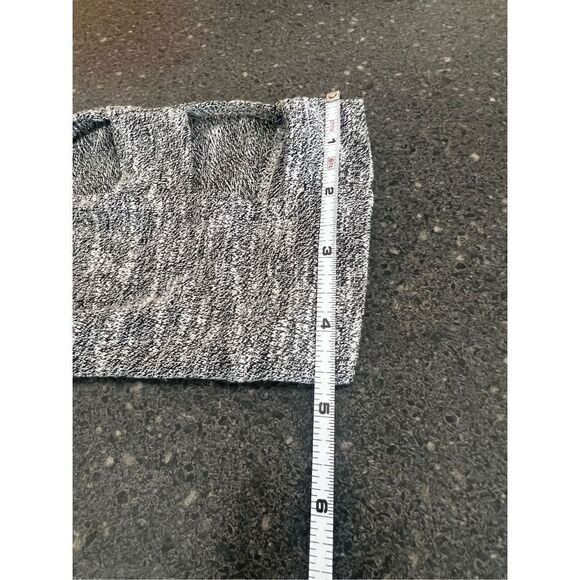 JENNIFER LOPEZ Shirt Womens Size Small Gray Rhinestone V-Neck size Small - Picture 5 of 9